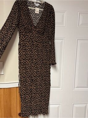 Never Fully Dressed Leopard Print Long Sleeve V-Neck Dress - Brown & Black